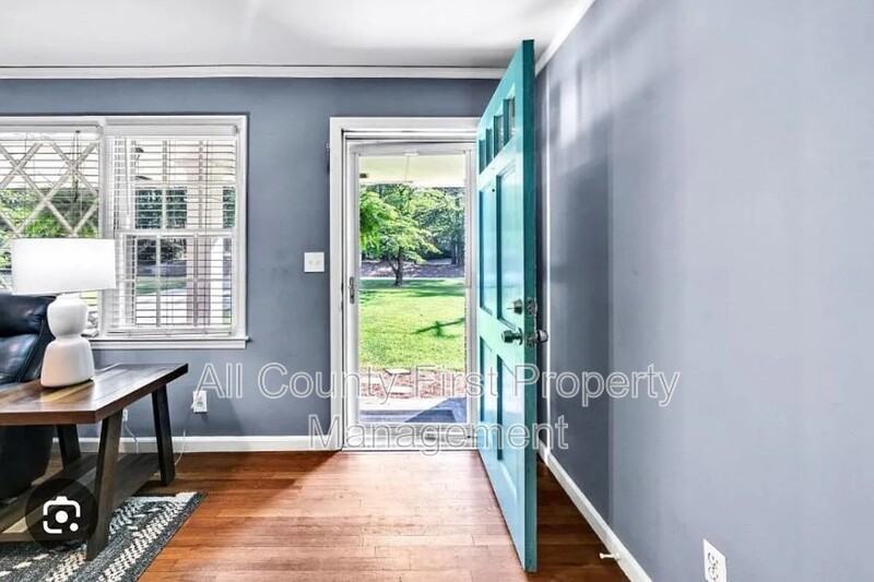 4106 N Shallowford Rd - Photo 2 of 15