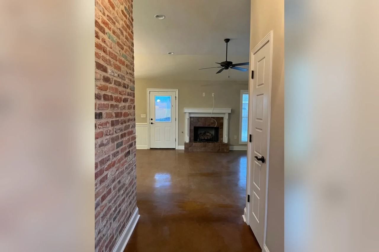 221 Greenfield Ridge Dr - Photo 2 of 11