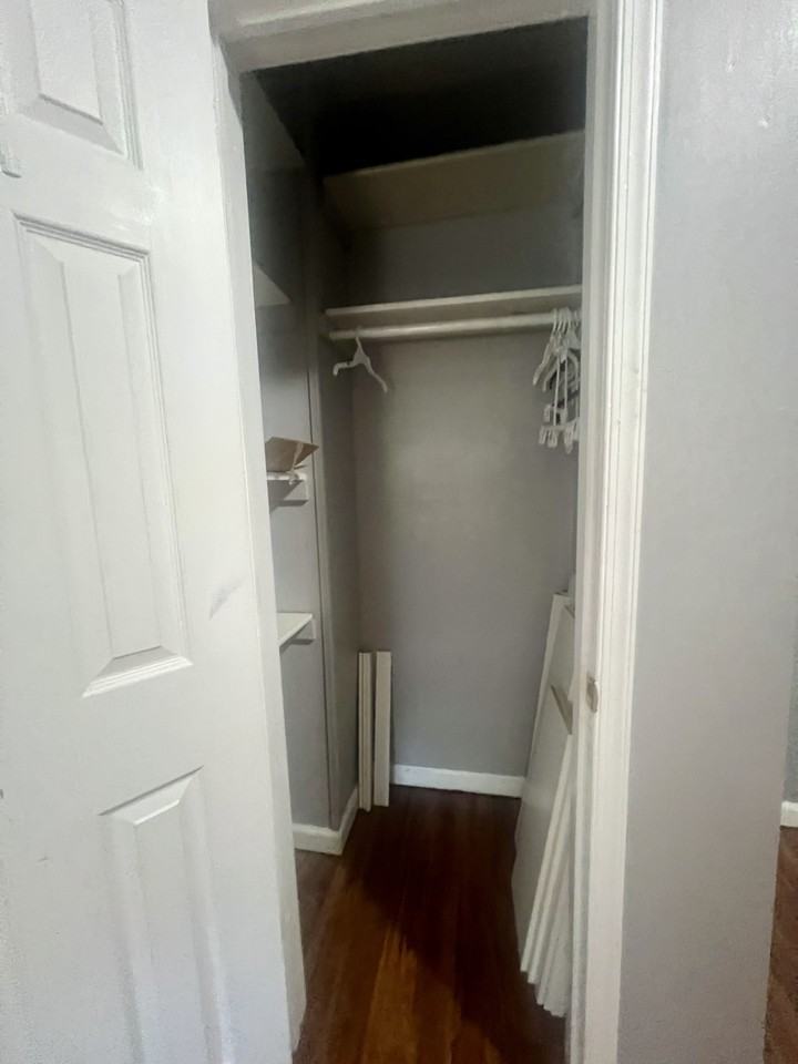 400 S 61st St #1 - Photo 6 of 10