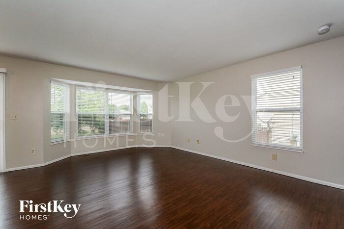 201 Stone Run Blvd - Photo 2 of 15