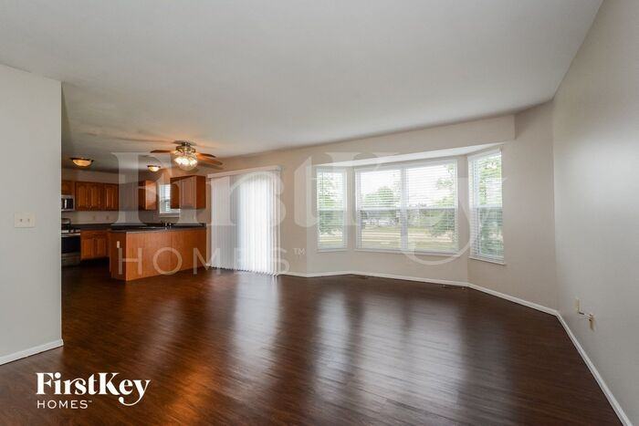 201 Stone Run Blvd - Photo 3 of 15