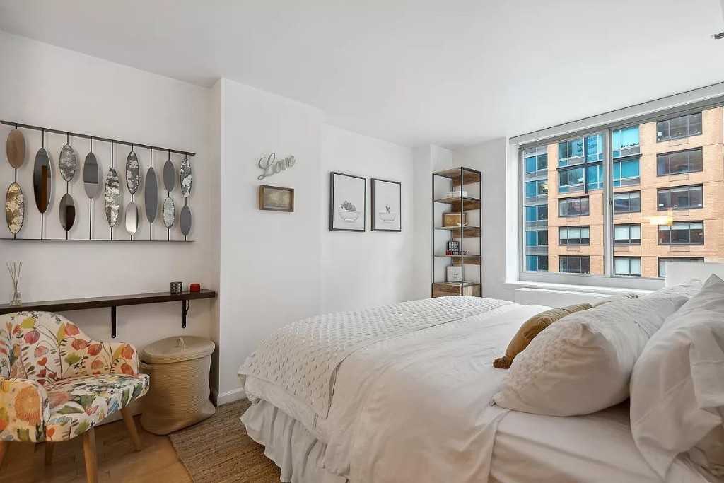 W 23rd St #6C - Photo 2 of 12