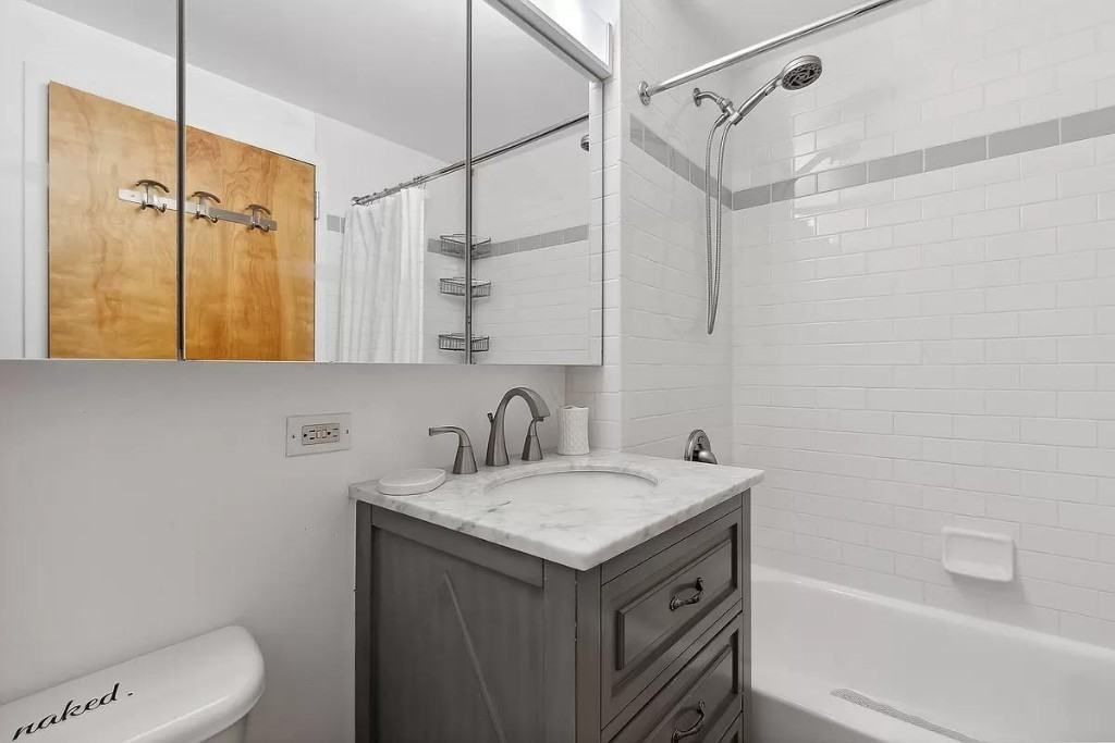 W 23rd St #6C - Photo 7 of 12