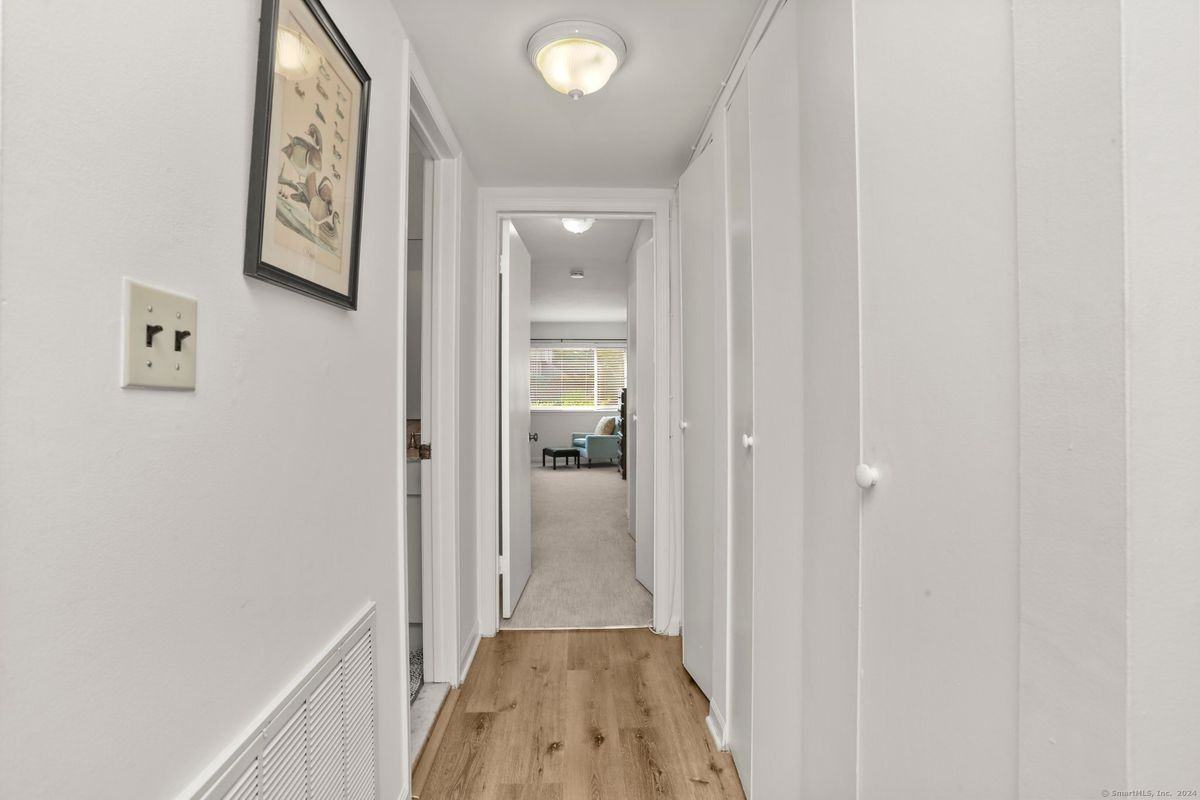 80 Montauk St - Photo 3 of 23