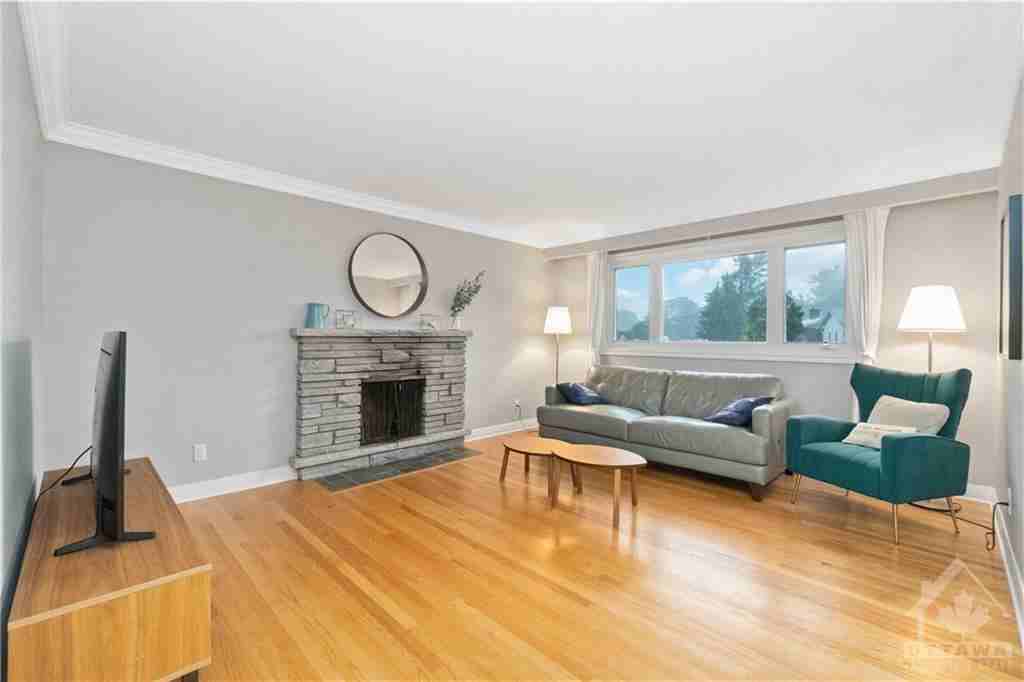 61 Majestic Drive - Photo 3 of 16