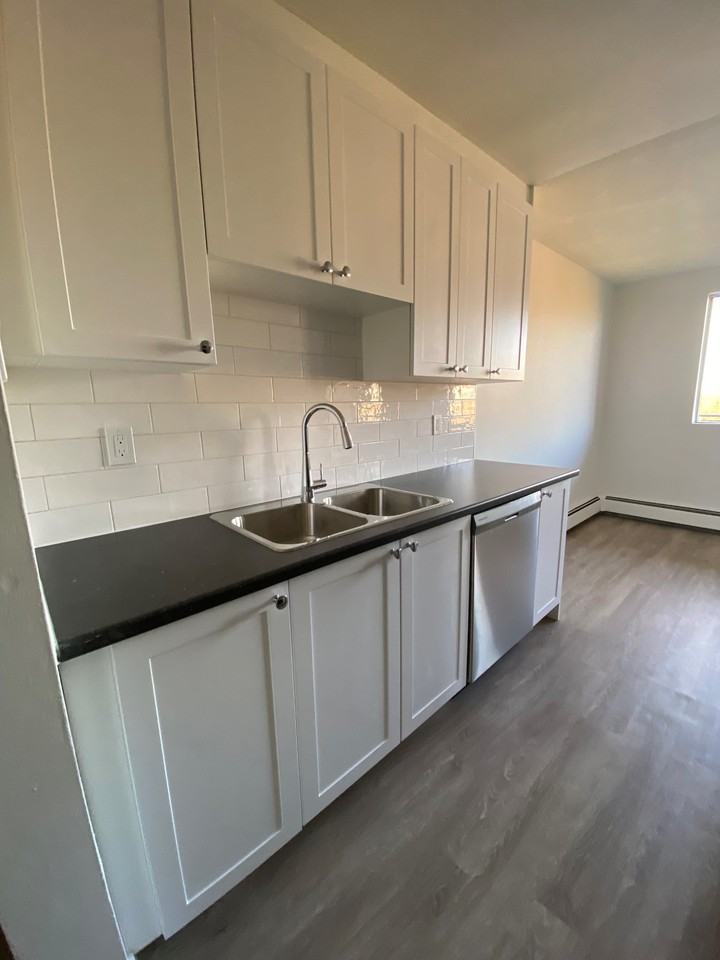 756 Kipps Lane - Photo 3 of 12