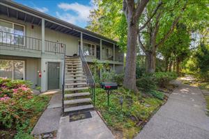 featured image of 2305 State St