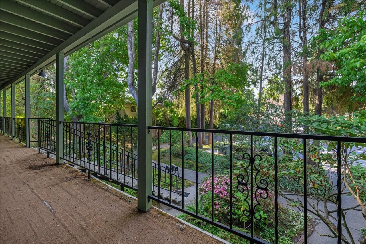 Ivanhoe Apartments - Photo 2 of 38