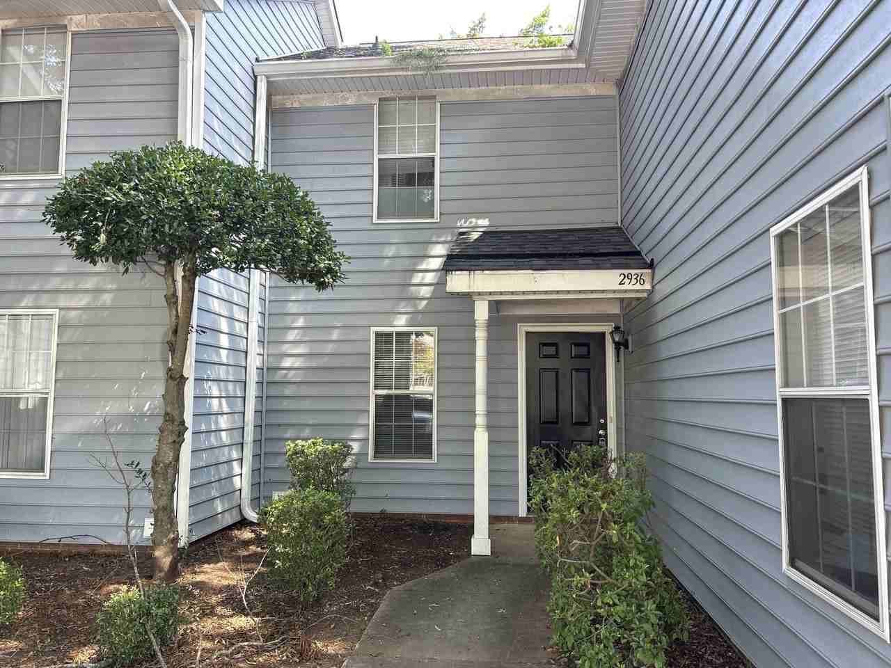 2936 Iron Gate Ln - Photo 2 of 15