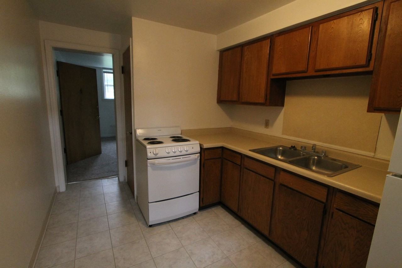 The Tiverton - Photo 4 of 10