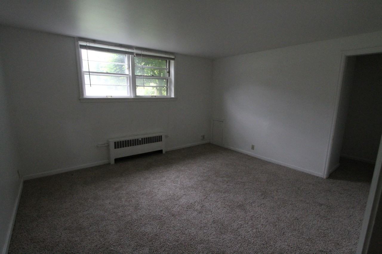 The Tiverton - Photo 5 of 10