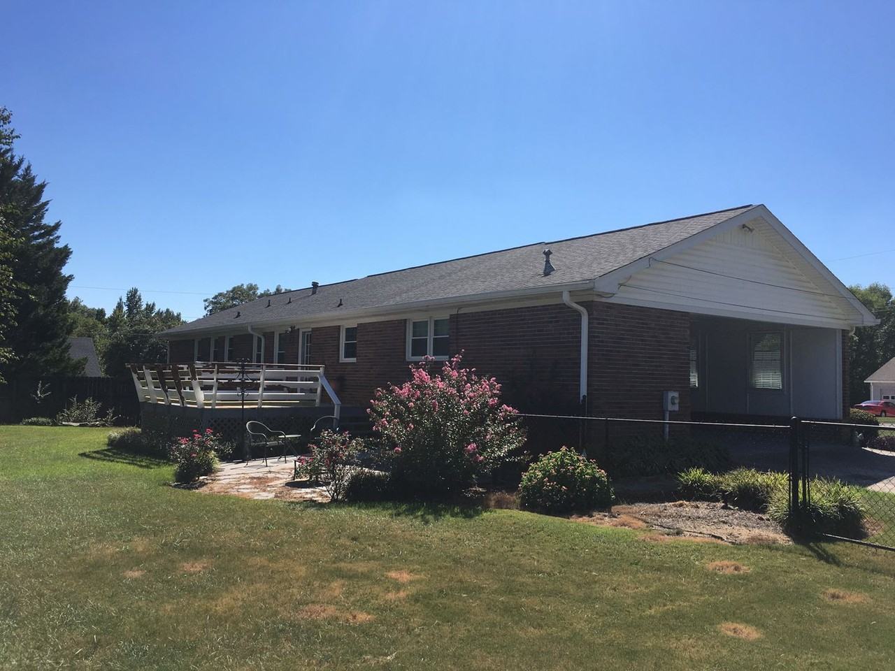 25 Maplewood Sq Se - Photo 2 of 28