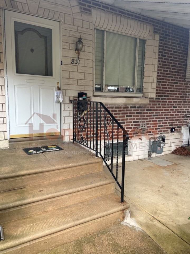 831 Crescent Dr - Photo 2 of 50