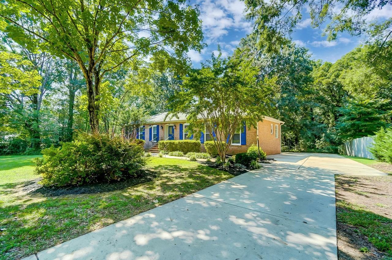 5032 Broken Saddle Ln - Photo 2 of 50