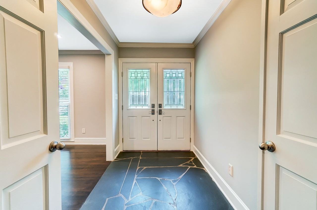 5032 Broken Saddle Ln - Photo 3 of 50