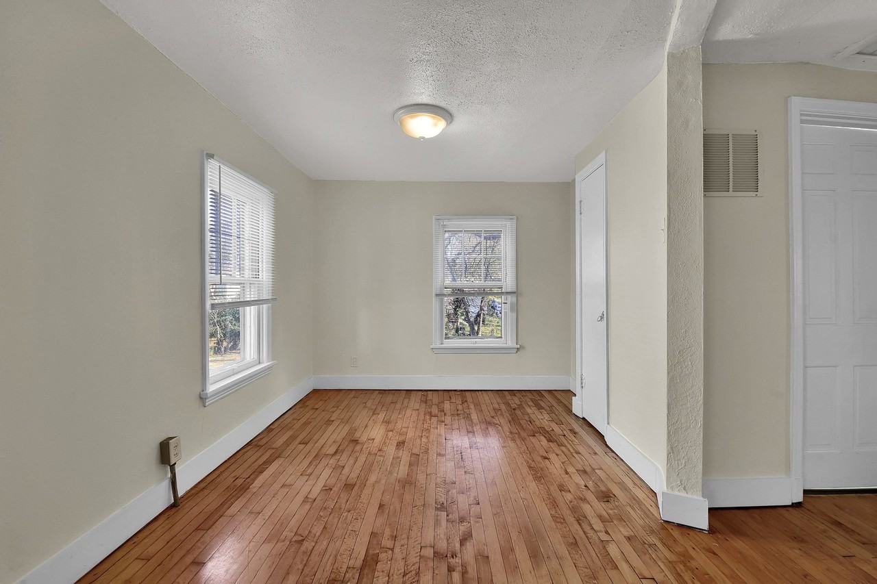 1814 Korando Ave - Photo 3 of 15