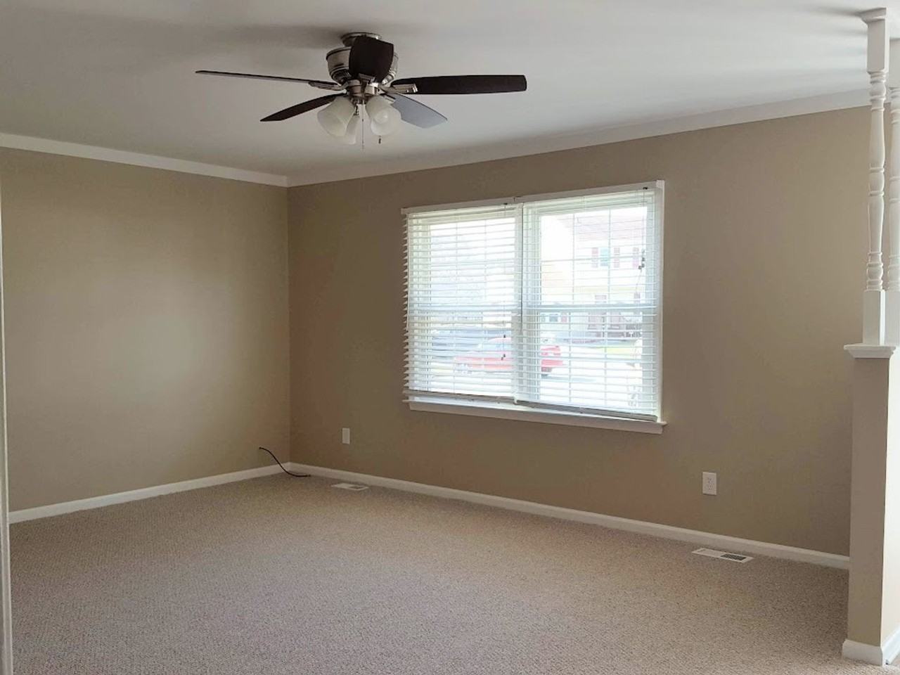 282 Kelly Pl - Photo 3 of 14