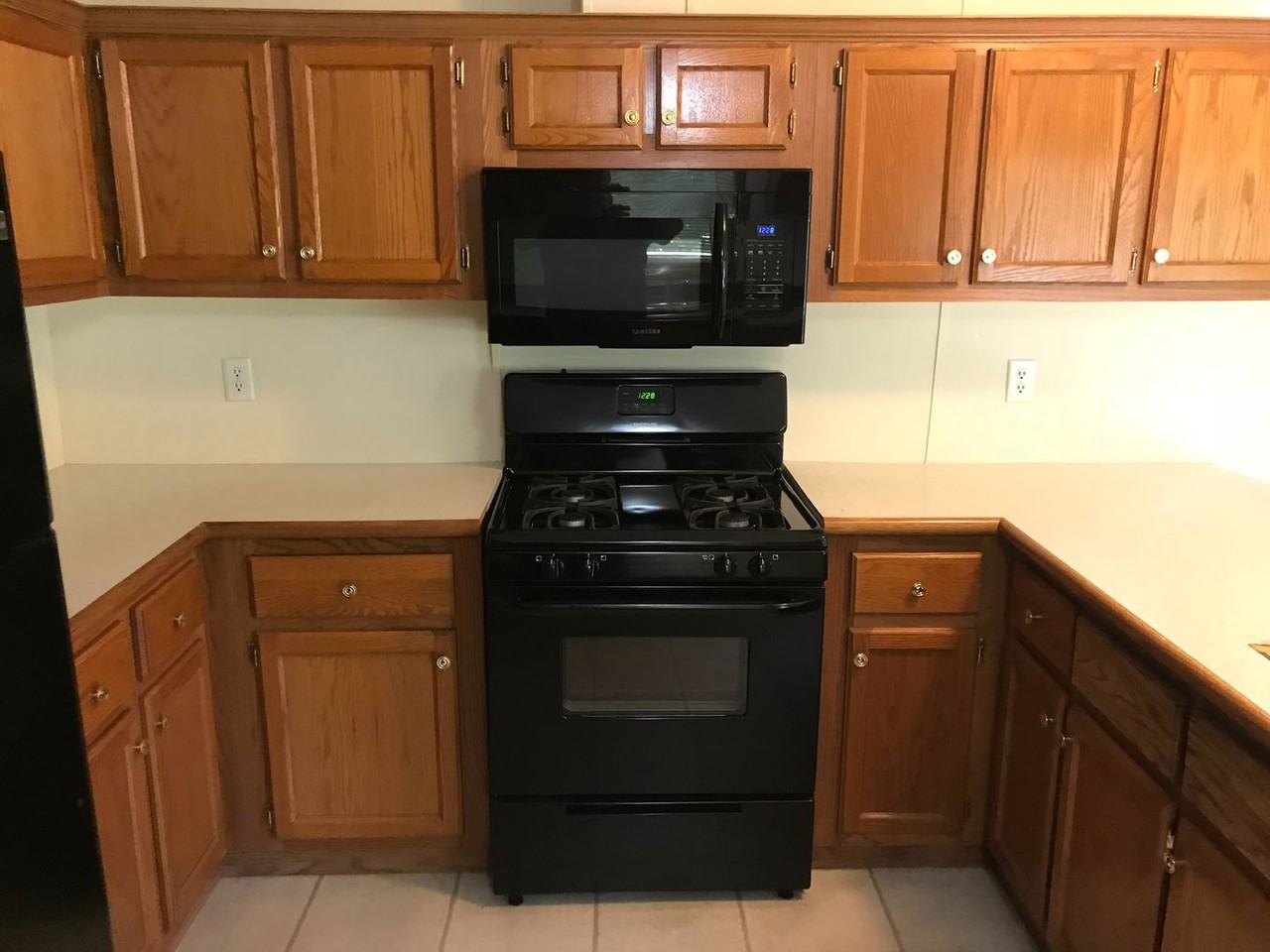 10500 21 Mile Rd - Photo 2 of 15