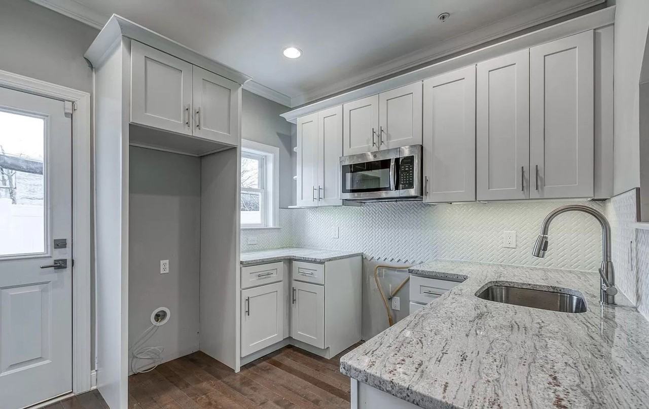 2859 Amber Street - Photo 6 of 32