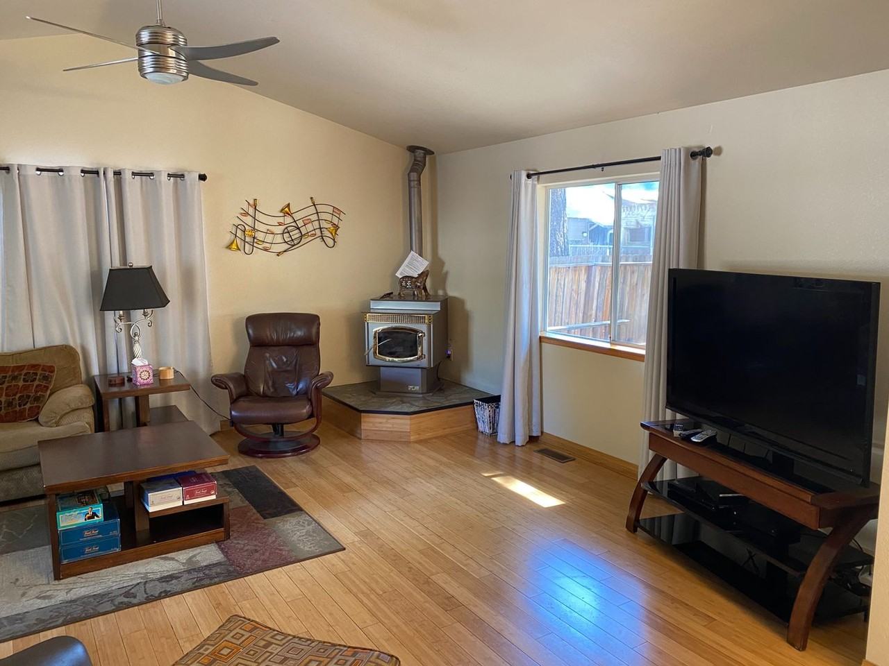 2452 Ponderosa Street - Photo 3 of 23