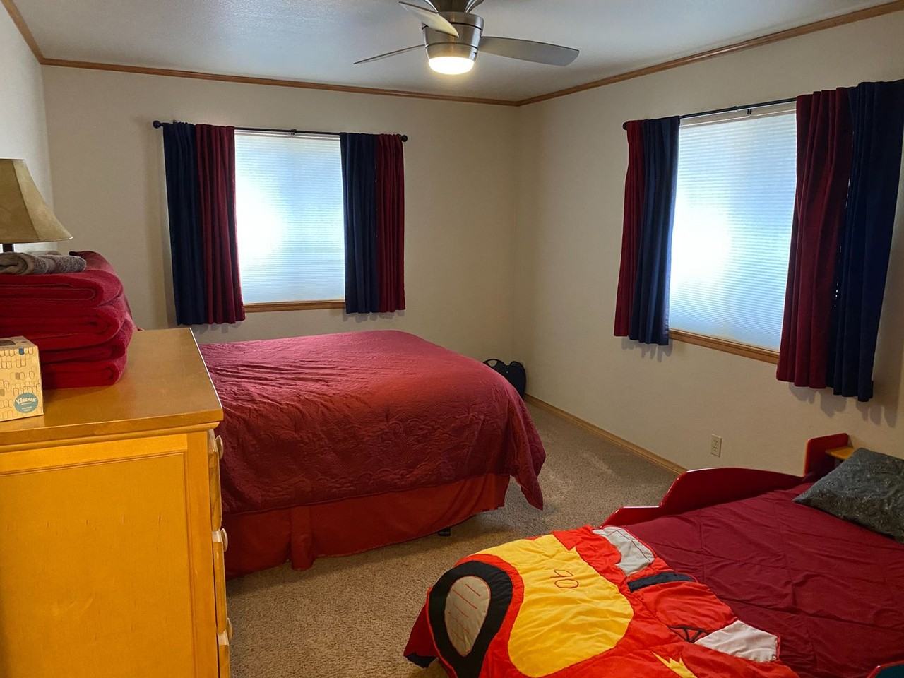 2452 Ponderosa St - Photo 4 of 23