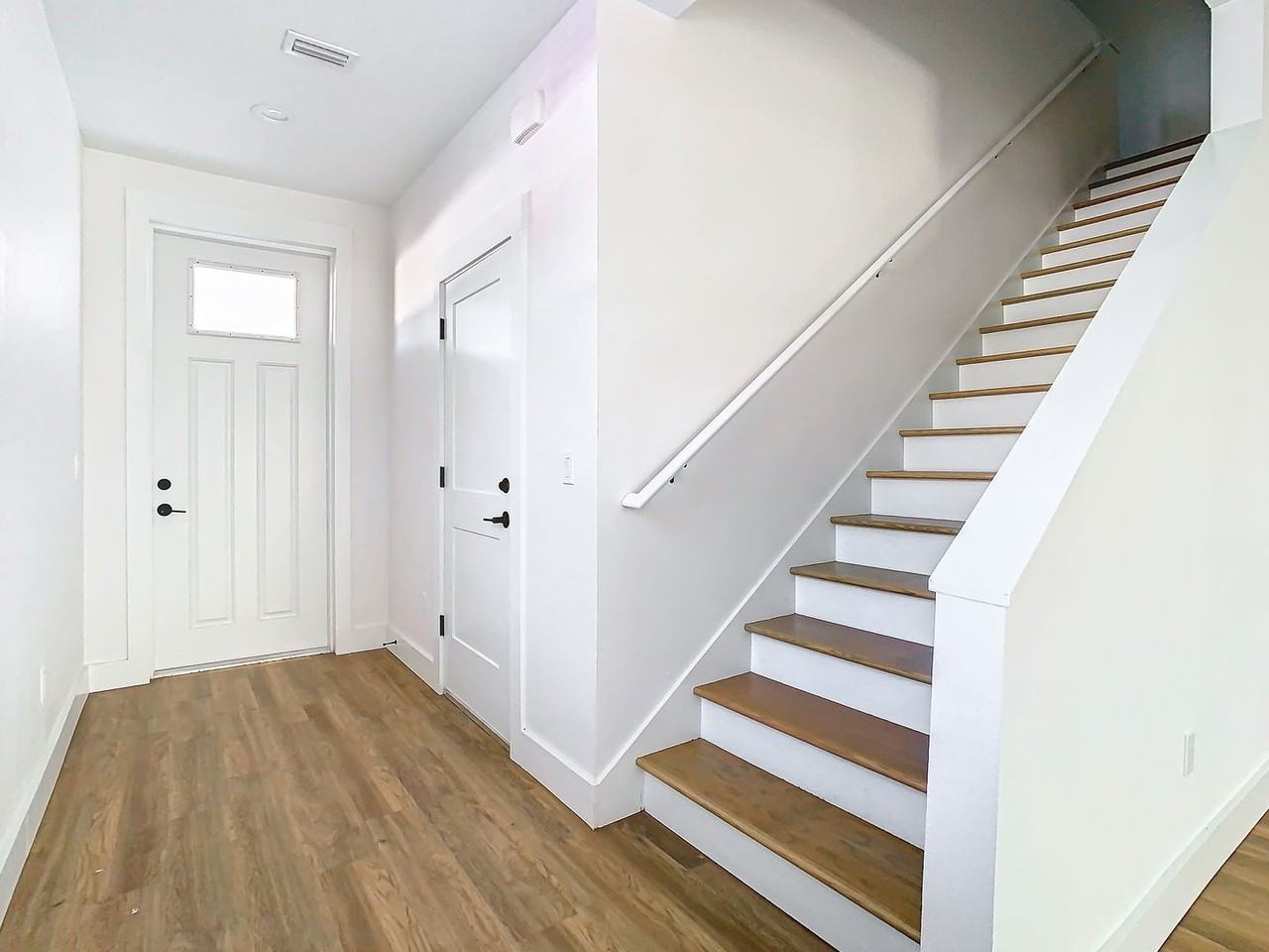 6235 S Manhattan Ave #7 - Photo 7 of 50