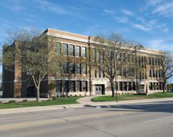 featured image of 215 N Webster Ave