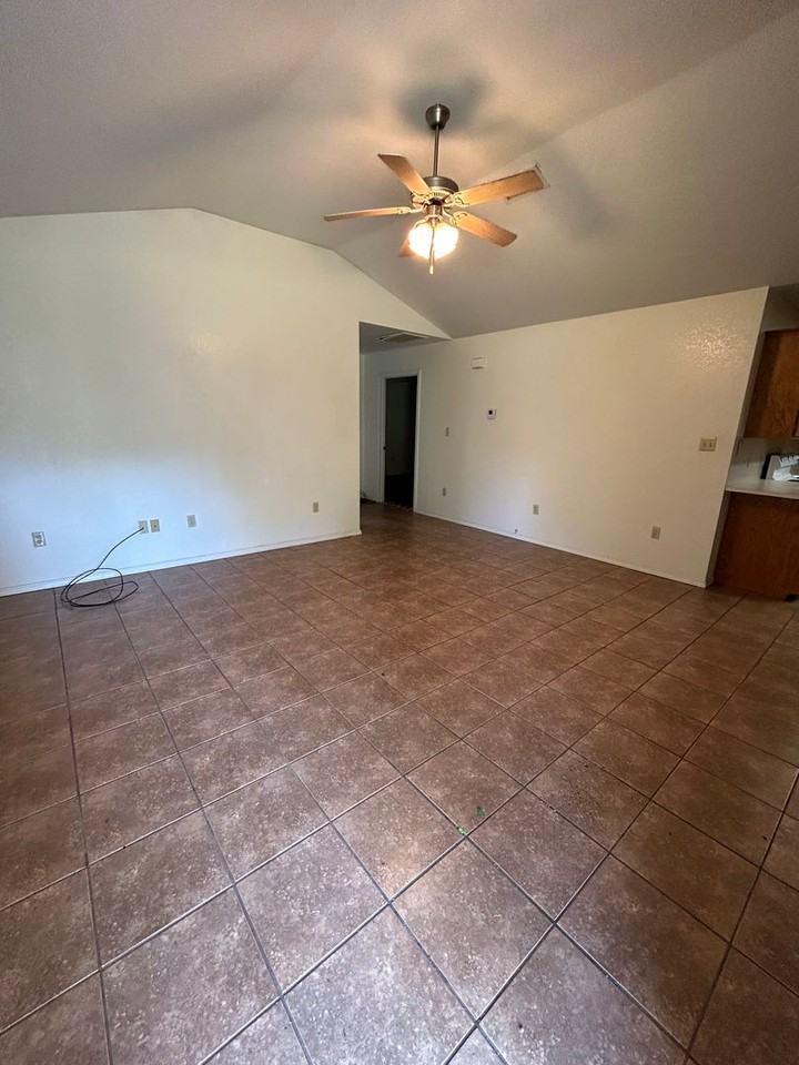 427 Rudy Road - Photo 2 of 8