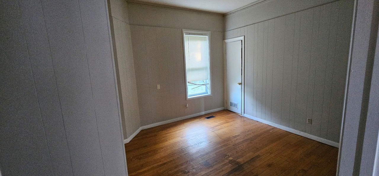 308 Court Street - Photo 2 of 9