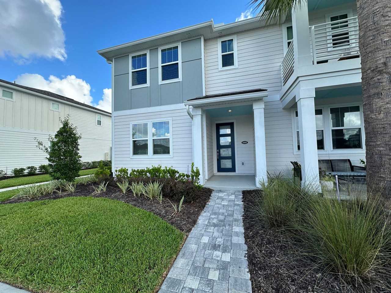 14161 Sea Wave Ln - Photo 2 of 32