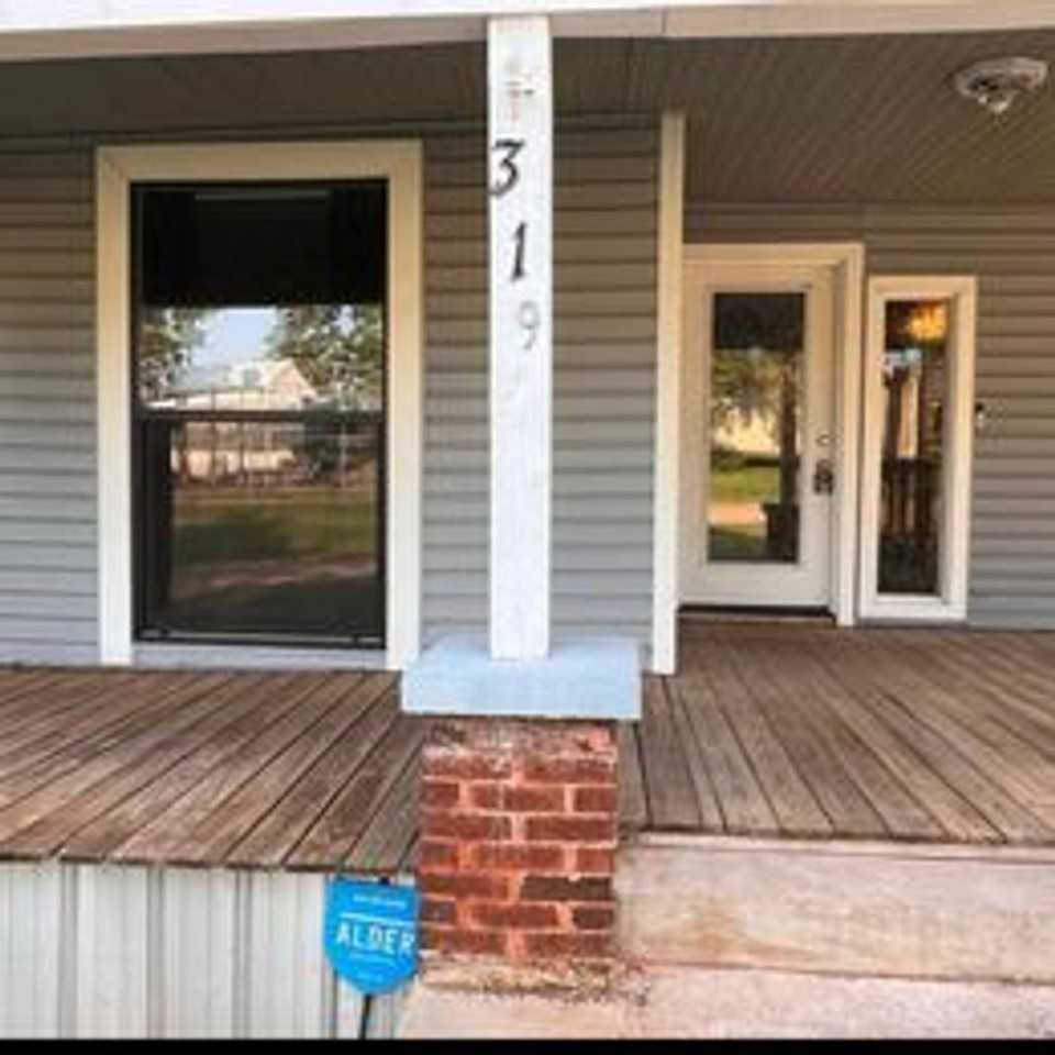 319 Harrison - Photo 2 of 22