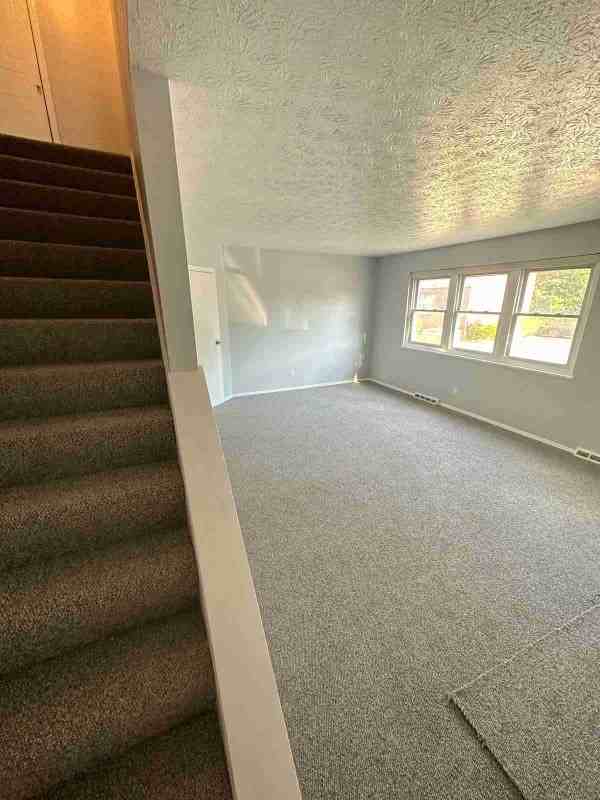 7054 Paxton Rd - Photo 3 of 35