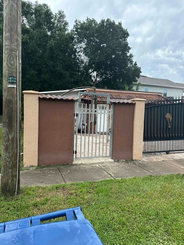 921 W Warren Ave - Photo 2 of 8