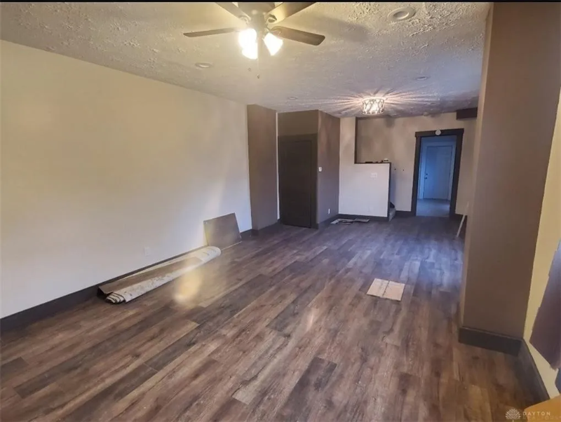 22 E Parkwood Dr - Photo 2 of 7