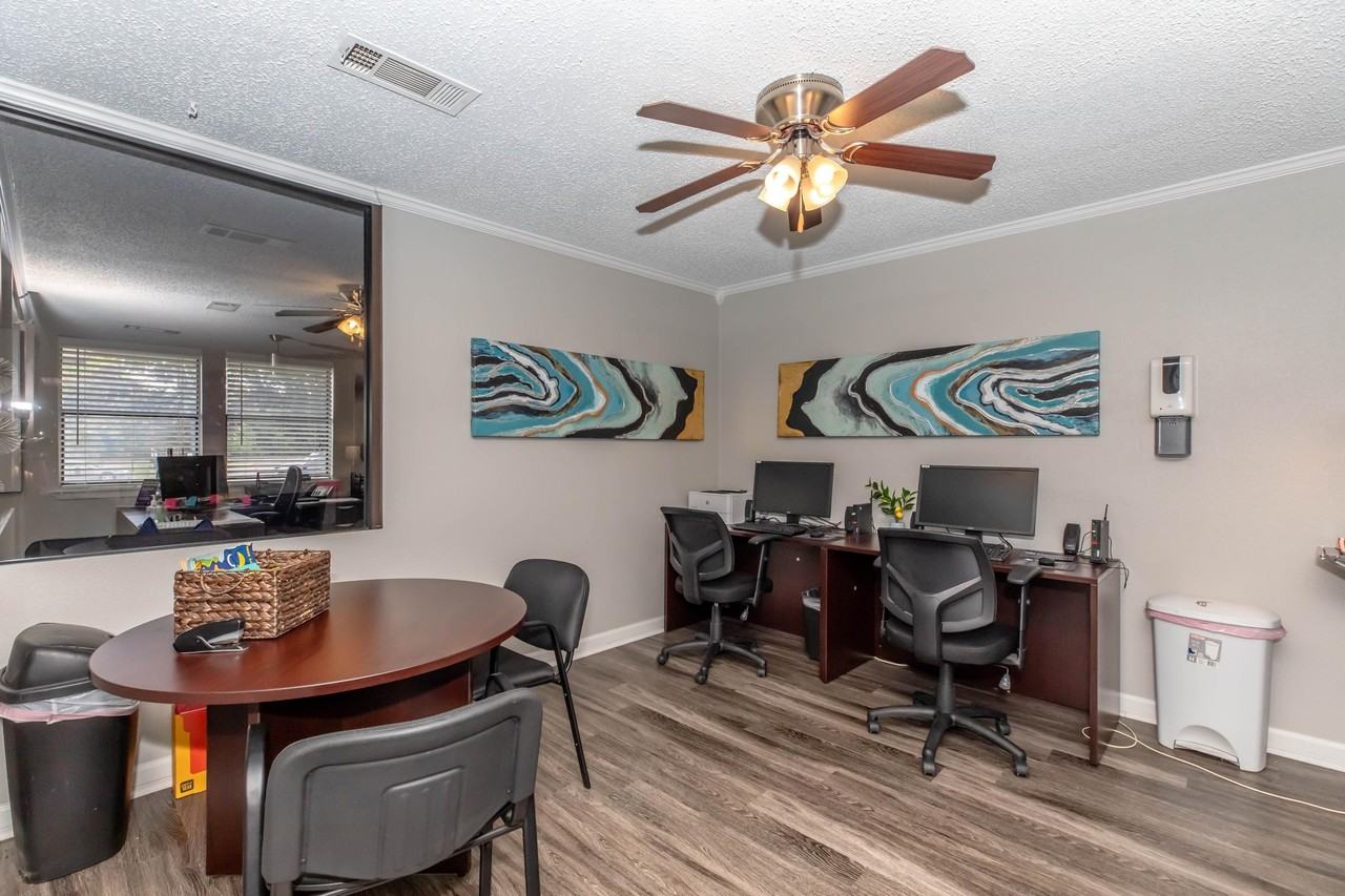 Emory on Grand - Photo 2 of 13