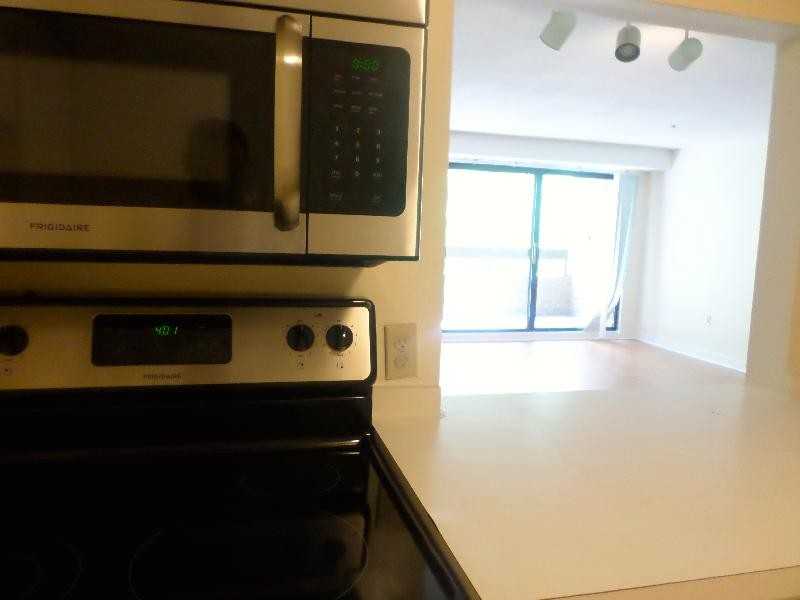 1111 Beacon St #28 - Photo 3 of 13