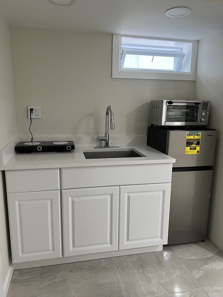 Todd Ct #1B - Photo 3 of 9