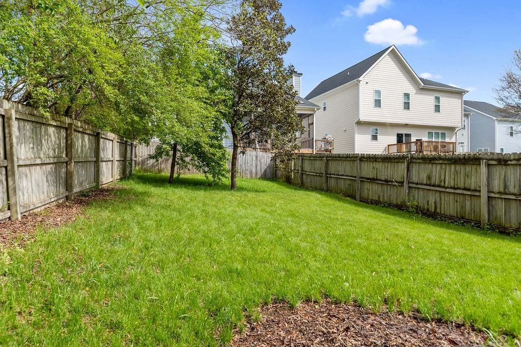 301 Glaston Ct #NA - Photo 6 of 24