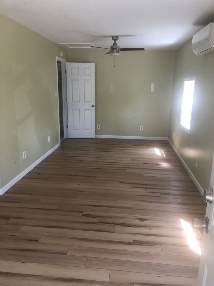 404 S Knight St #NA - Photo 2 of 10