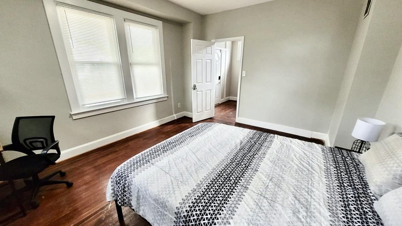 Erdman Ave - Photo 4 of 7