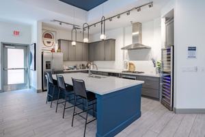 featured image of 3281 Divine Hts