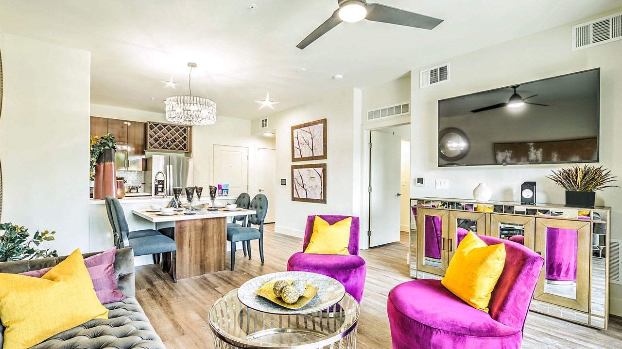 Tuscan Highlands - Photo 7 of 37