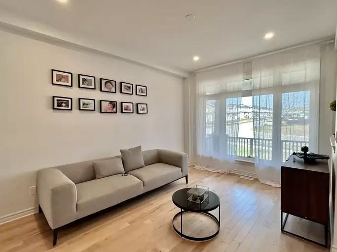 1453 Summer St - Photo 3 of 23