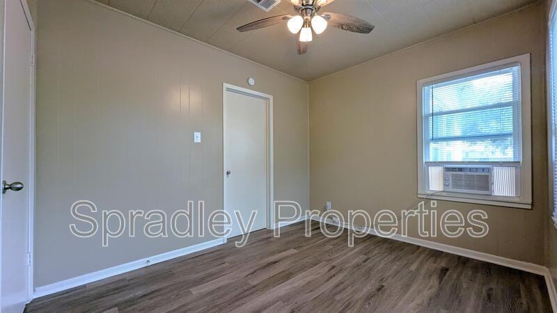 8 N 25th St - Photo 4 of 9