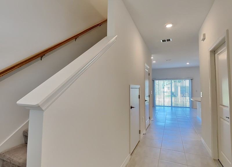 215 River Front Way - Photo 2 of 23