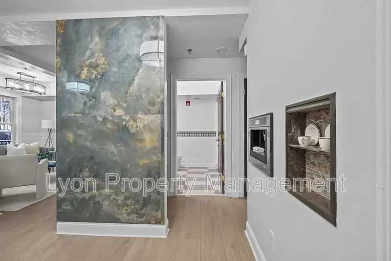 10C Porter St - Photo 3 of 16