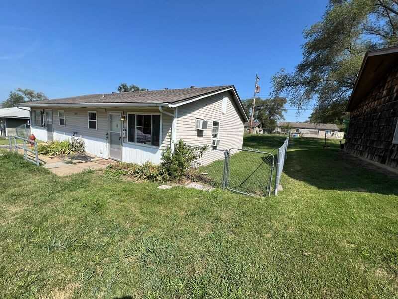 6206 E 155th St #2 - Photo 2 of 22