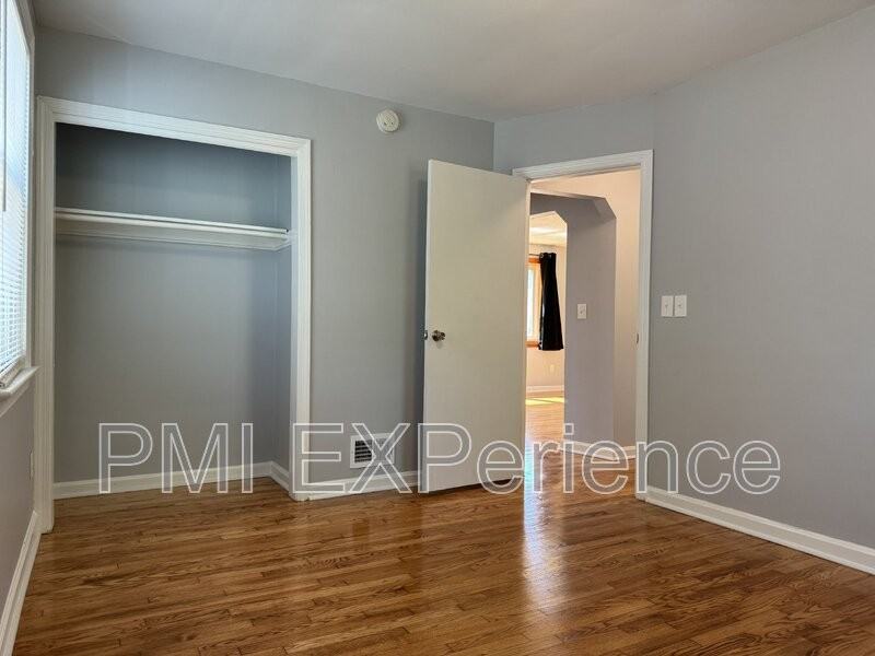 5716 Davey St - Photo 7 of 25