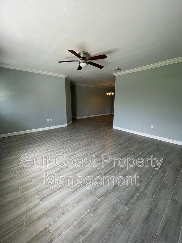 3365 Avanti Cir - Photo 2 of 33
