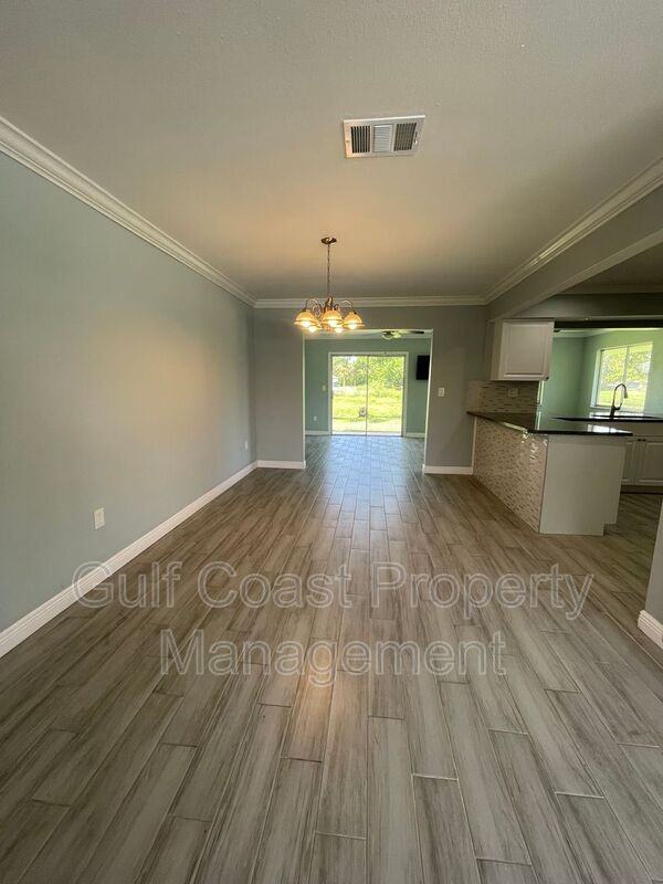 3365 Avanti Cir - Photo 5 of 33